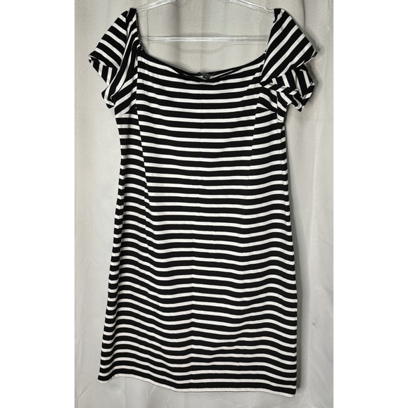 Lauren Ralph Lauren Dresses & Skirts - Lauren Ralph Lauren Black White Striped Knit Shift Dress 1X Scoop Neck Ruffle